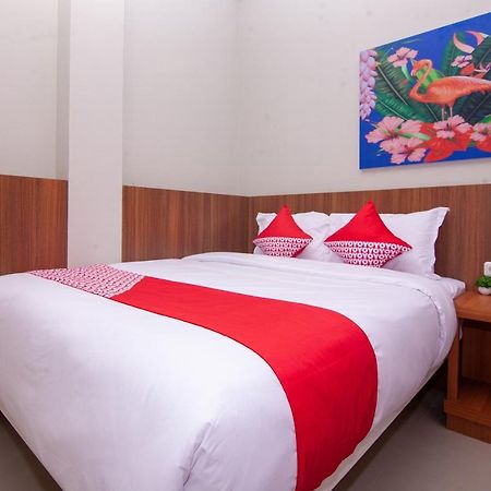Oyo 2816 Privato Suite Kembaran Exterior photo